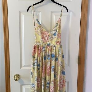 Beautiful floral maxi dress